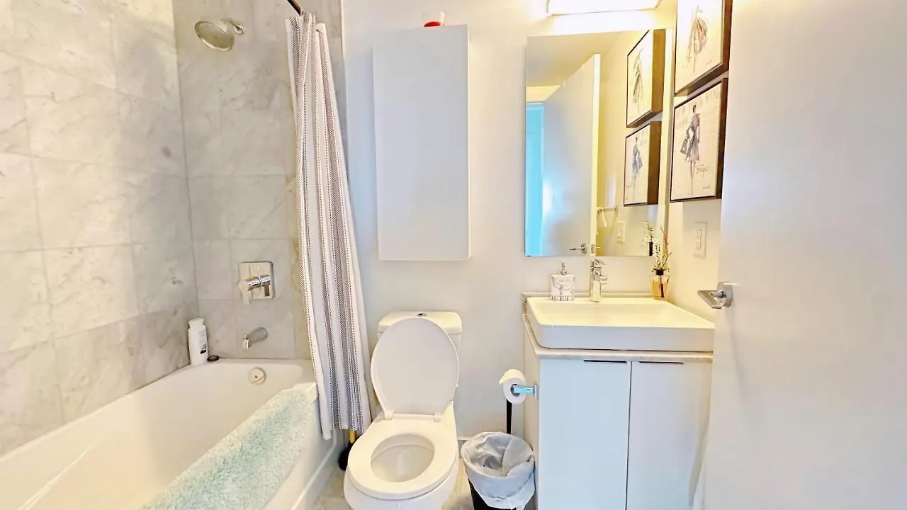 Comfort Opulence Suites Superior 3 Bedroom Suite 48Th Floor With Lake View Toronto 0*,  Canada