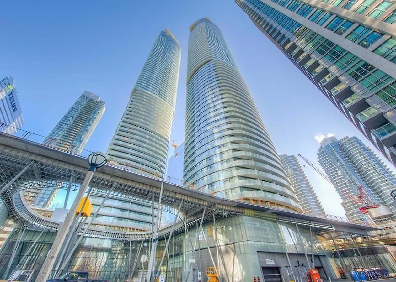 Comfort Opulence Suites Superior 3 Bedroom Suite 48Th Floor With Lake View Toronto Canada